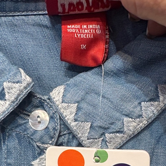 Toofan Tencel Blue Denim Tunic Top with embroidery - Picture 3 of 9